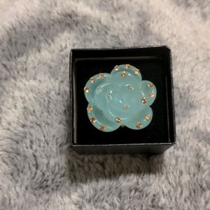 Rhinestone Frosted Flower Ring